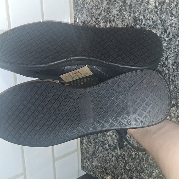 Shoes For Crews Black Slip & Oil Resistant Shoes. Size 10.5 NWT - Picture 7 of 9